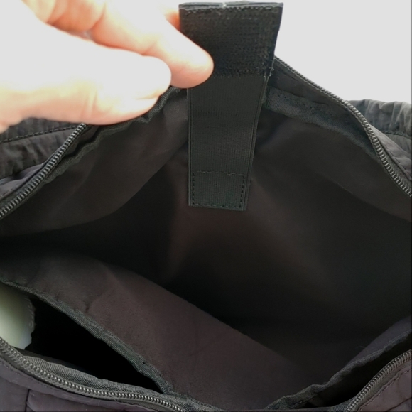 =GEN 'AYCC' All You Can Carry Nylon Black Puff Crossbody Bag - Picture 10 of 16